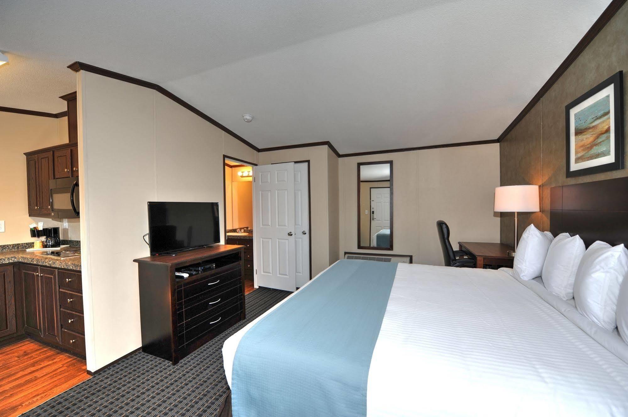 Instalodge Hotel And Suites Karnes City מראה חיצוני תמונה