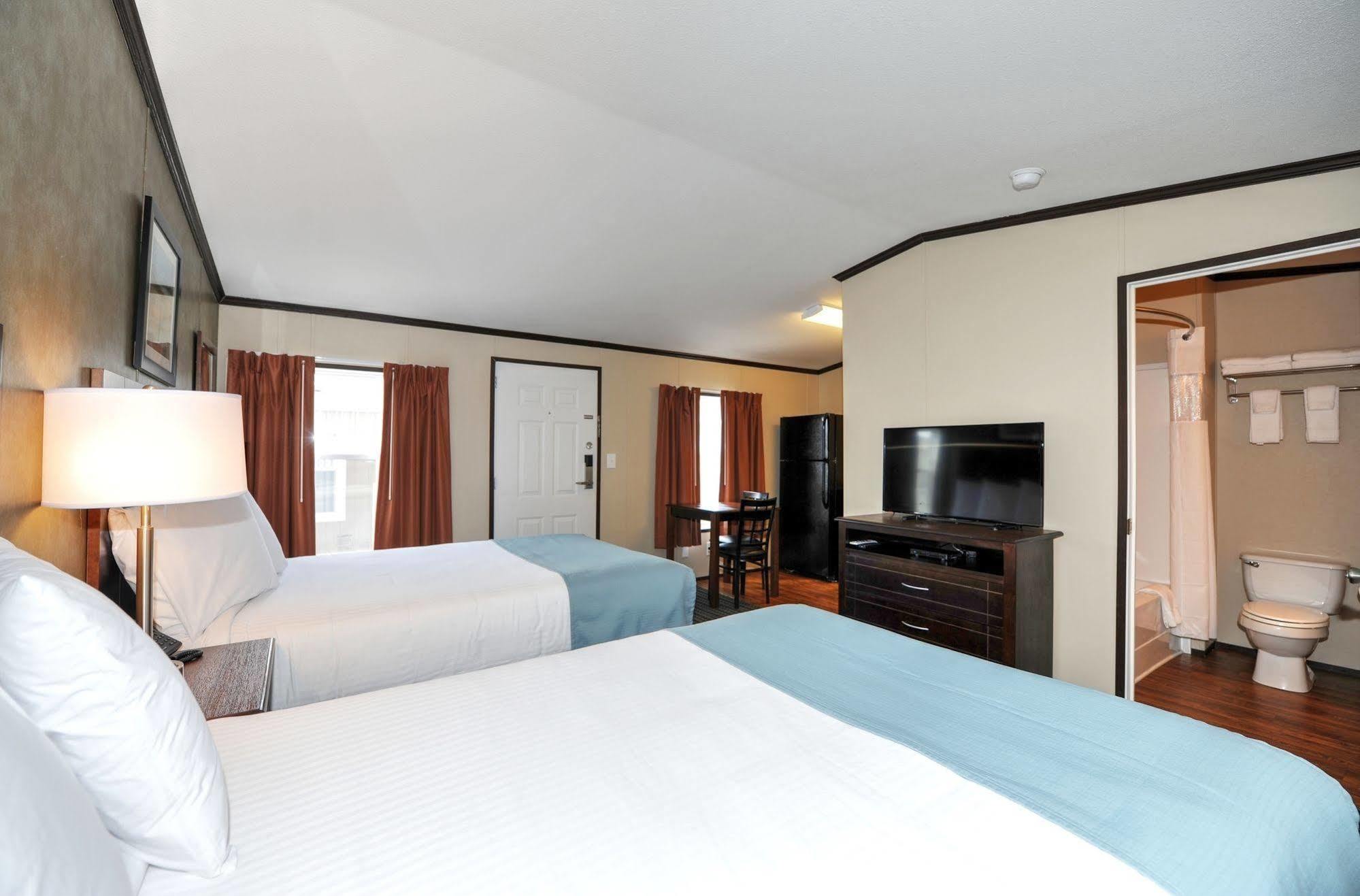 Instalodge Hotel And Suites Karnes City מראה חיצוני תמונה