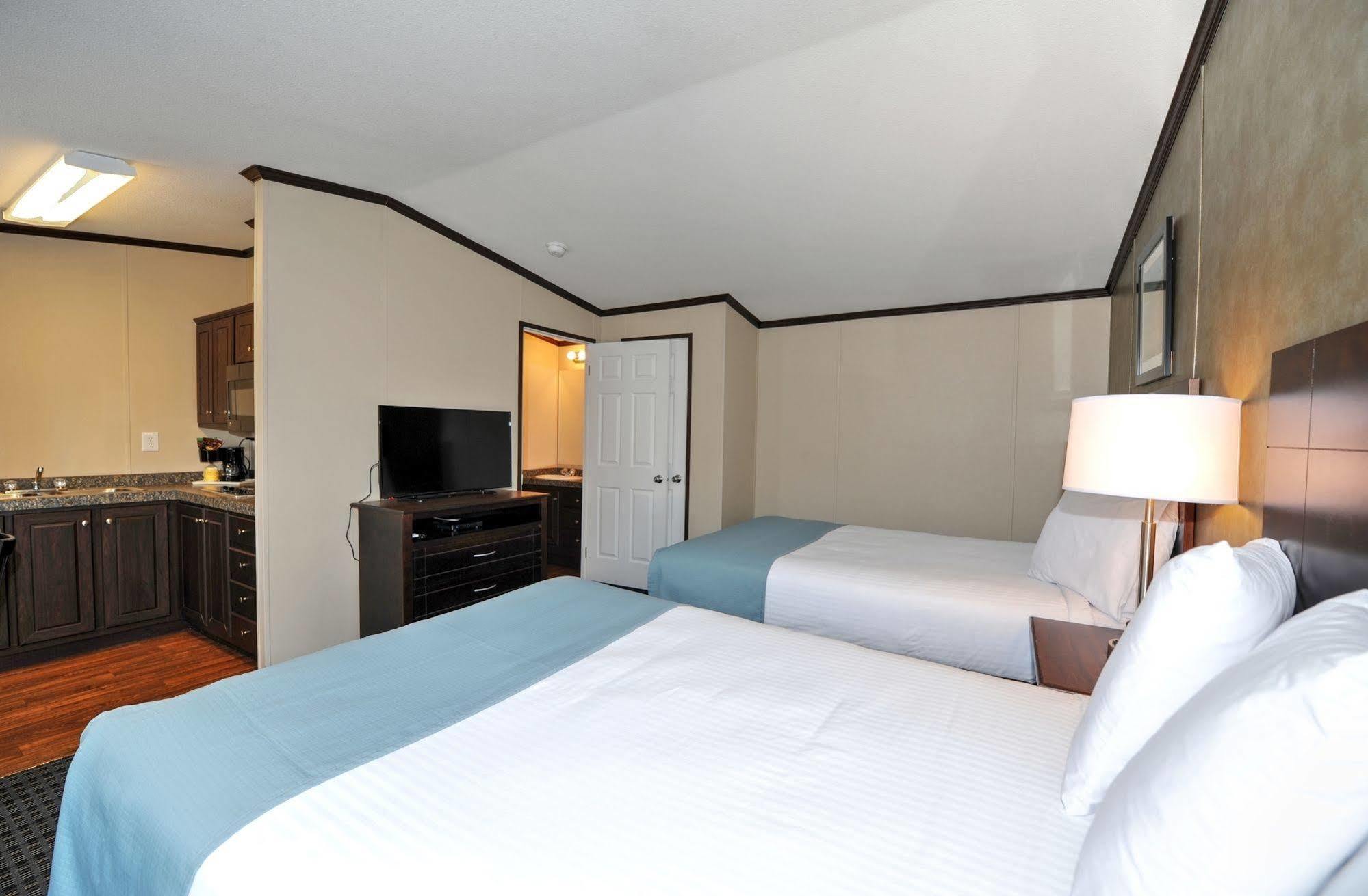 Instalodge Hotel And Suites Karnes City מראה חיצוני תמונה